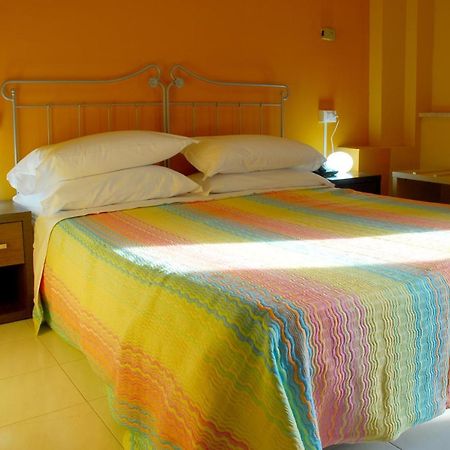 Hotel Michelangelo Teramo Kültér fotó
