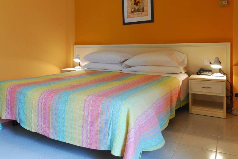 Hotel Michelangelo Teramo Kültér fotó