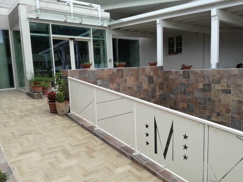 Hotel Michelangelo Teramo Kültér fotó