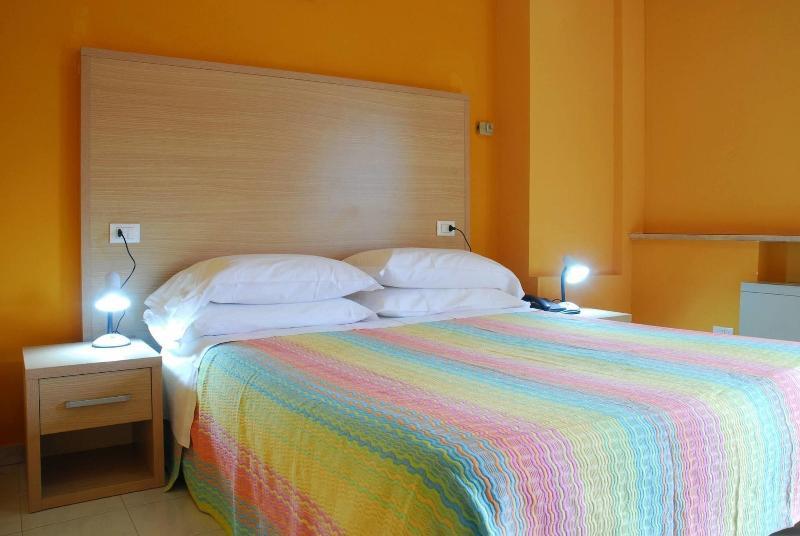 Hotel Michelangelo Teramo Kültér fotó