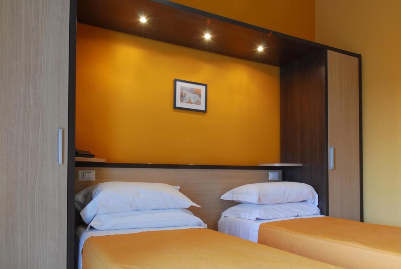 Hotel Michelangelo Teramo Kültér fotó