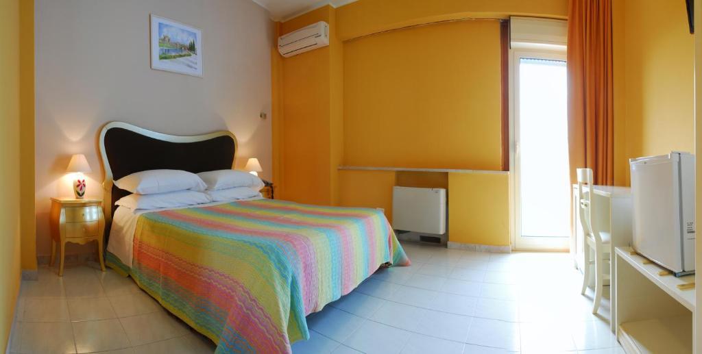 Hotel Michelangelo Teramo Szoba fotó