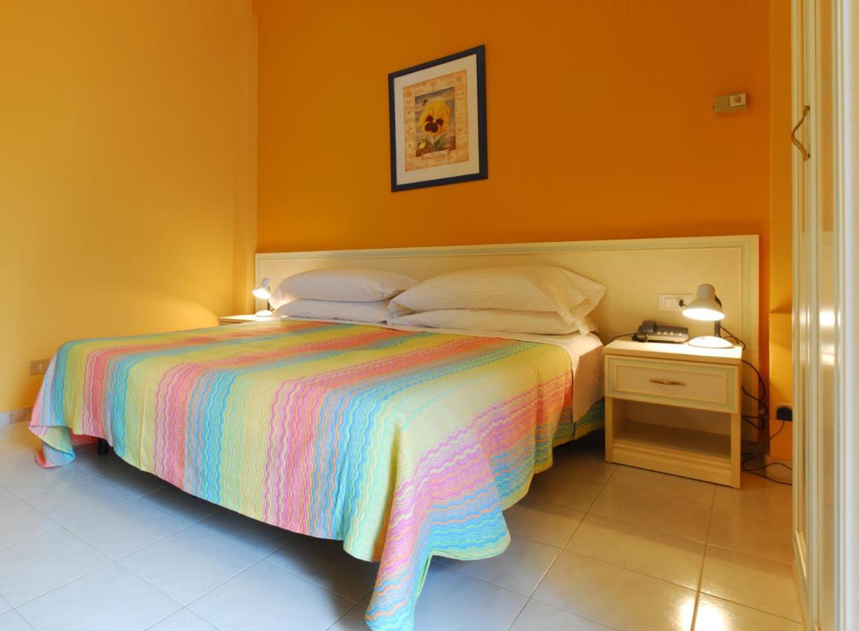 Hotel Michelangelo Teramo Szoba fotó